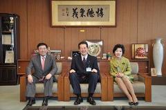 写真：駐広島大韓民国総領事と松山市長