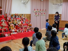 ひなまつり誕生会の写真