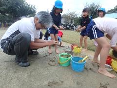 園長先生も遊ぶ様子