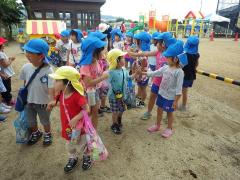 荏原幼稚園児とタッチ