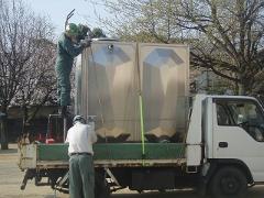 大きな雨水タンク