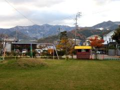 幼稚園から見える山の風景