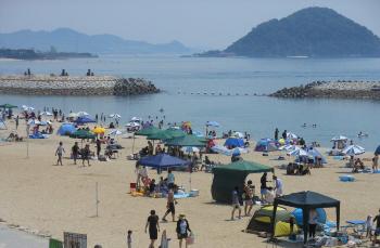 夏季の風和里前海岸の様子