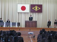 写真：登録式で挨拶する松山市長