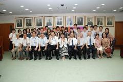 写真：道明（タオミン）中学・高等学校の皆さんと松山市長