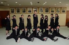 新田高等学校ダンス同好会の皆さんと市長