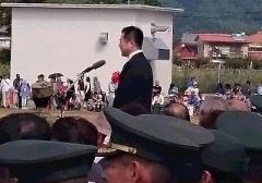 挨拶する市長