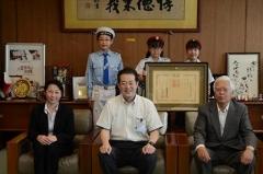 松山海洋少年団の皆さんと市長