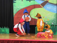 劇遊びをたのしんでいる子どもたちの様子