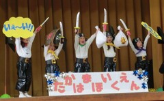 ダンスをするこどもの様子