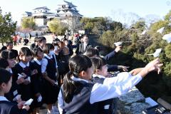 飛ばそや！夢ひこうきin松山城の様子2