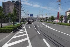 写真：朝生田西交差点の左折専用レーン