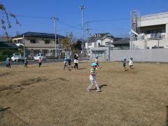 写真：子供たちが遊んでいる様子