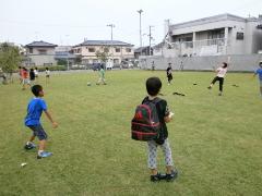 写真：サッカーをする子供たちの様子