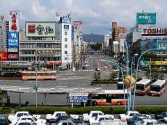 松山駅から松山城方向の写真