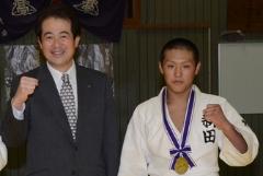 写真：野志市長と立川新さん