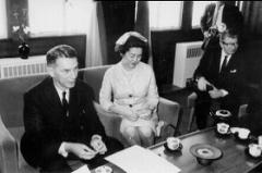 写真:エドウィーン・O・ライシャワー